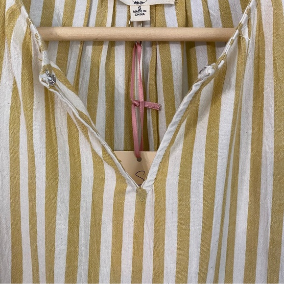 NWT Entro Short Sleeve Mustard Yellow Keyhole Ruffle Blouse Top Shirt - Picture 4 of 5